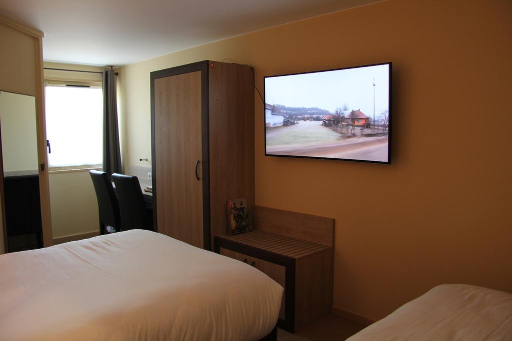 Logis Lhotel Restaurant Antony Verrieres Le Buisson Масси Номер фото