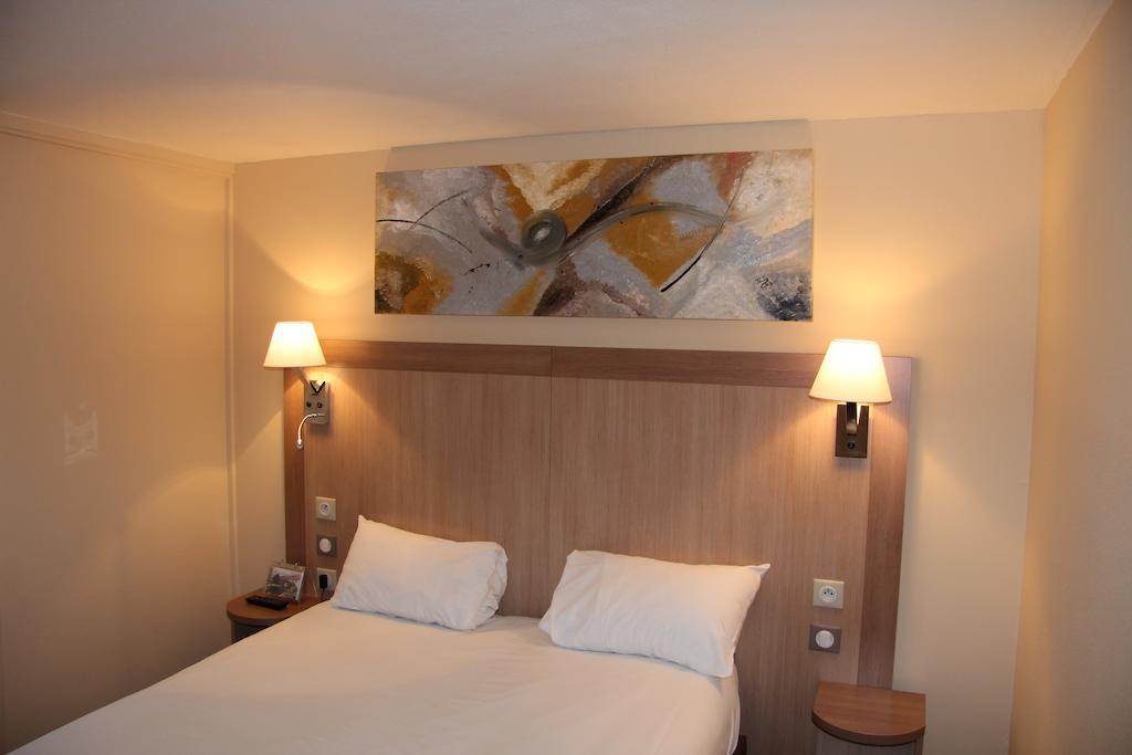 Logis Lhotel Restaurant Antony Verrieres Le Buisson Масси Номер фото